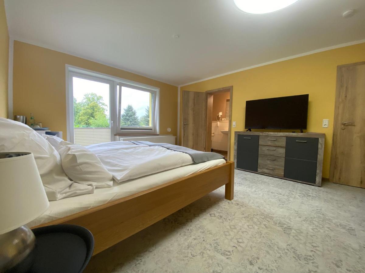 Vorsicht Hotel Deyelsdorf 外观 照片